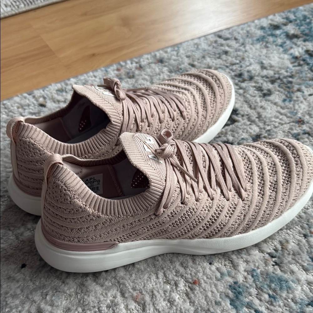 Pink Slip-On Sneakers with Knitted Upper and White Sole- APL Techloom Wave